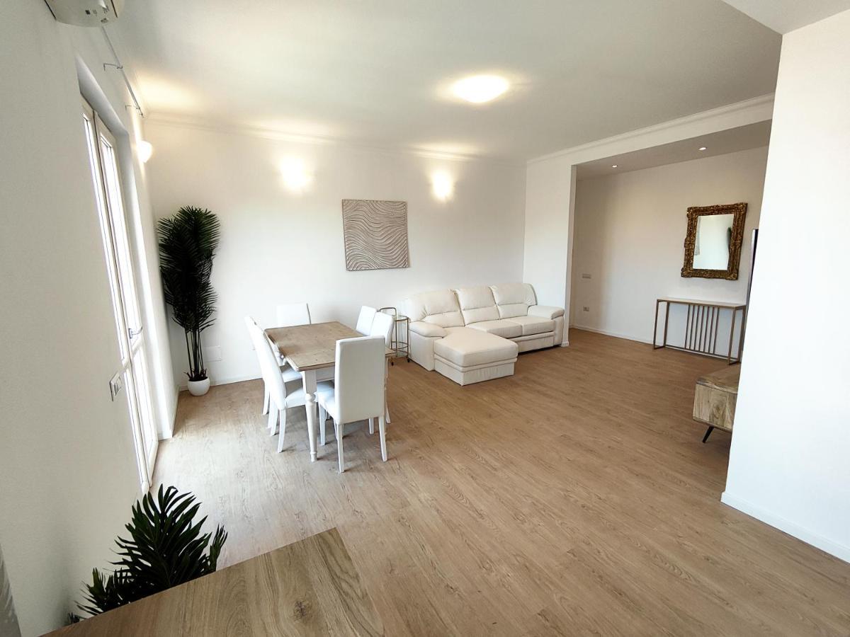 Attico Vespucci Luxury Penthouse Apartment Olbia Ngoại thất bức ảnh